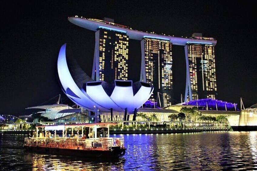 Singapore River Cruise Tour with E-Tickets