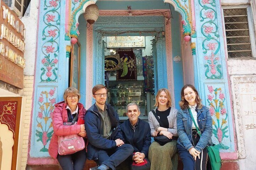 New Delhi Sightseeing and Slum Tour