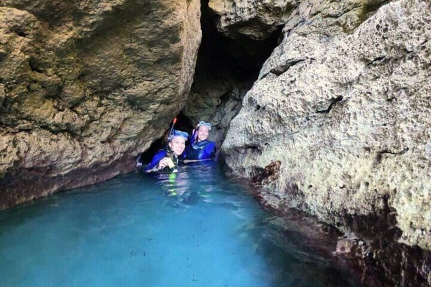 Boat Tour with Snorkeling in the Caves from Cagliari