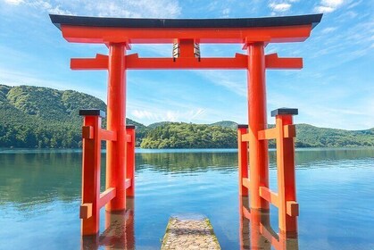 Tokyo Day Tour in Mt. Fuji, Lake Ashi Cruise and Owakudani Cable