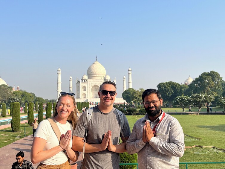 From Delhi: Private Taj Mahal & Agra Day Trip with Transfers