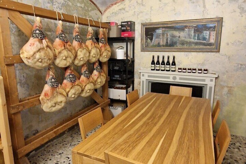 Parma Walking Tour with Audio and Written Guide by a Local