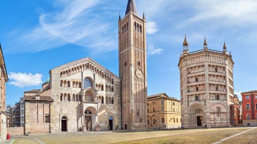 Parma Walking Tour with Audio and Written Guide by a Local