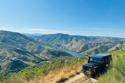 Douro Valley: 4x4 Tour | Wine Tasting | Boat Ride | Brunch