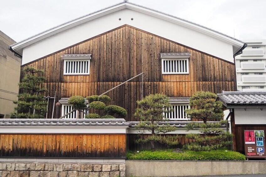 Private Sake Tour and Tasting at a Kobe Brewery