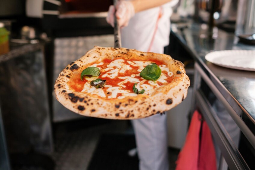 Florence: Pizza and Gelato Cooking Class with a Local Chef