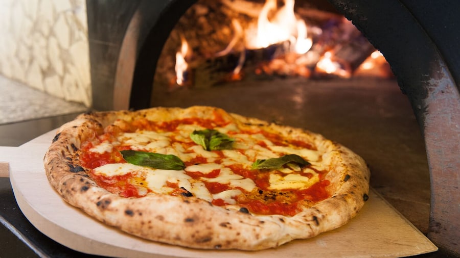 Florence: Pizza and Gelato Cooking Class with a Local Chef