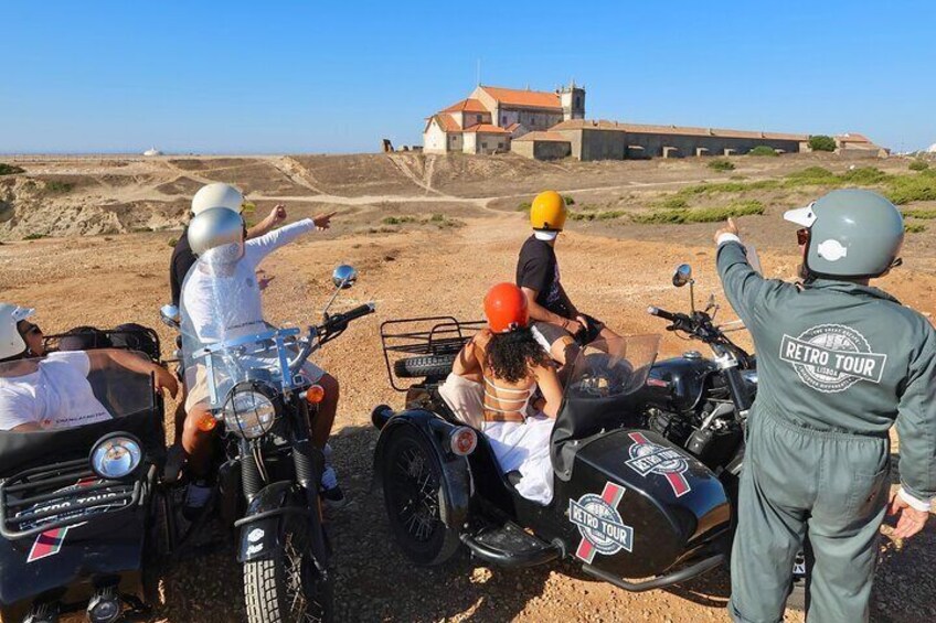 One Hour Private Tour of Sesimbra by Sidecar