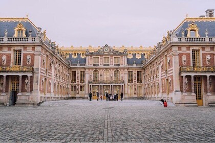 Guided Garden and Palace Tour of Versailles Grand Tour