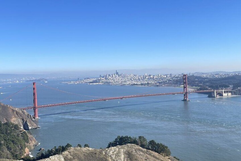 Iconic views of the Golden Gate Bridge—an unforgettable start to your San Francisco tour!