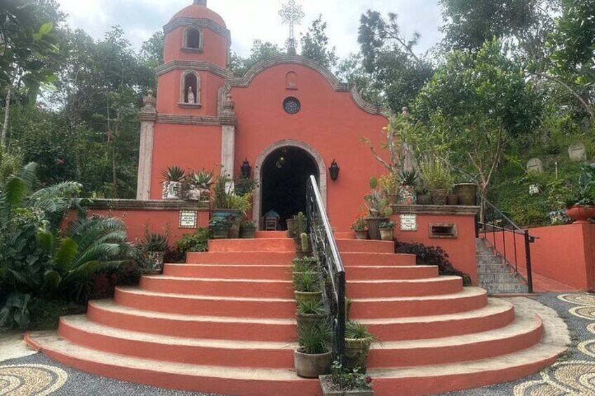 Classic Mexican architecture at the Botanical Gardens 