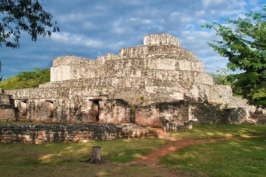 Day Tour : Ek Balam, Cenote, and Valladolid City Tour