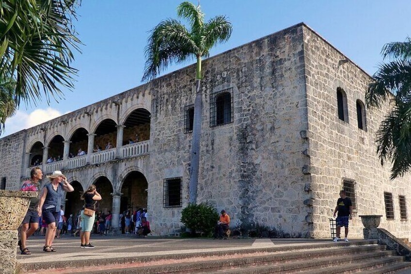 A Journey Through Dominican Republic History in Santo Domingo