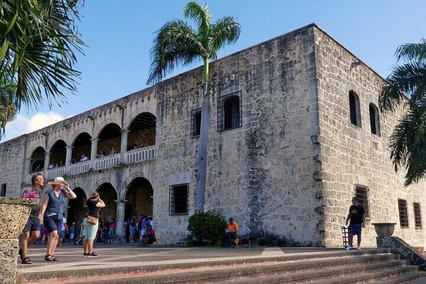 A Journey Through Dominican Republic History in Santo Domingo