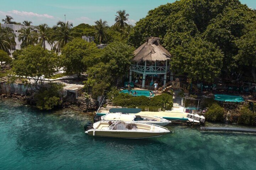 Isla Mulata: An Island resort with delicious local dishes.