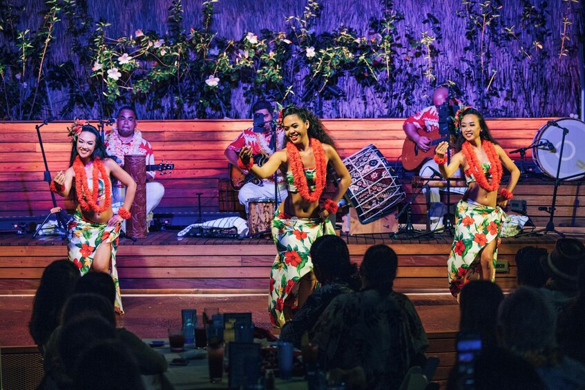 Paina Waikiki Luau at Waikiki Beach Marriott