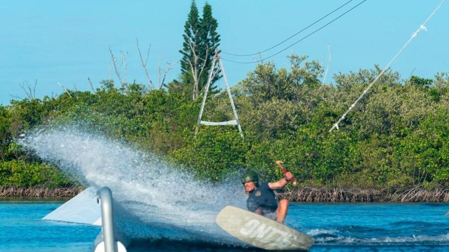 Marathon: Private Cable or Cable Kiteboarding Session