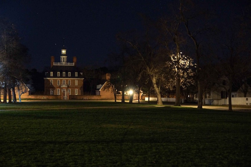 Picture 5 for Activity Williamsburg: Bone-chilling Colonial Ghost Tour