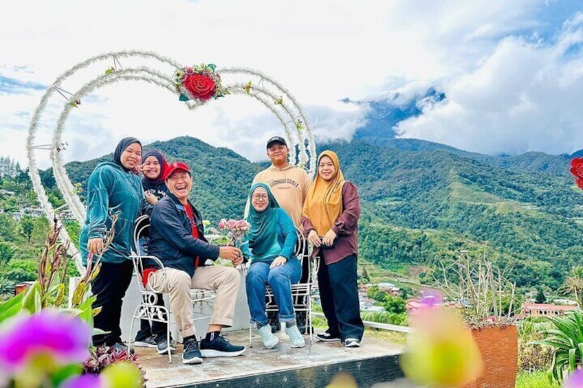 SELFIE CORNER KUNDASANG, 
Jalan Kundasang Kauluan, Pekan Kundasang