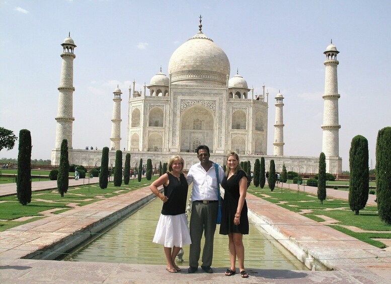 Picture 4 for Activity Taj Mahal Day Same Day by local Flights From Mumbai