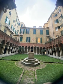 Genoa: Walking Tour/Personalised guided tour