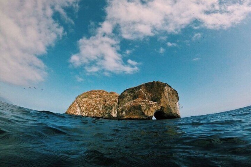 Visit the National Park “Los Arcos de Mismaloya”