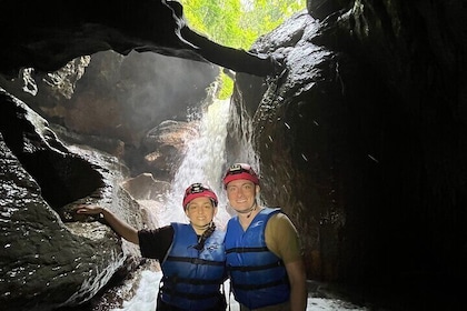 Explorez les grottes de Charco Azul, Arenales et la plage aux eaux cristall...