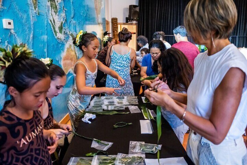 Make a Ti leaf bracelet for someone special.