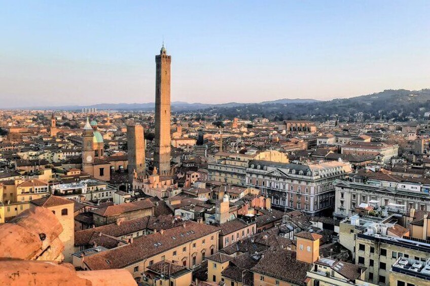 Gelato Crawl Bologna : See Italy's Food Capital Private Tour