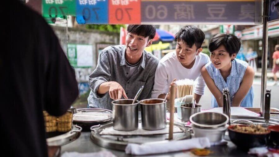 Taipei : Private Food Tour With A Guide