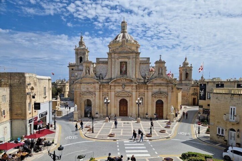 Mdina and Rabat Insider's Tour Including Grotto and Catacombs 