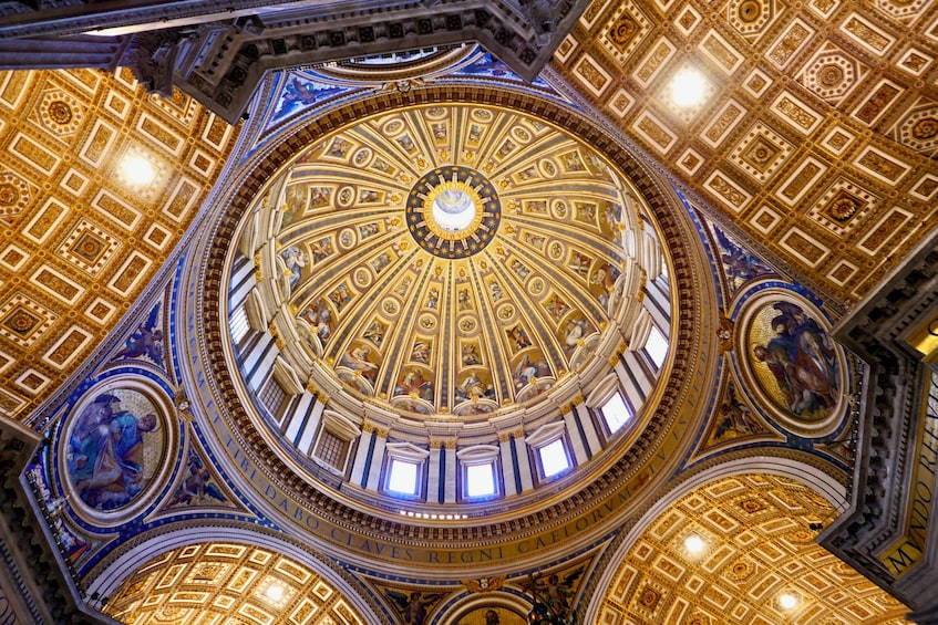 In-depth Private or Shared Guided Tour of St. Peter's Basilica & Square