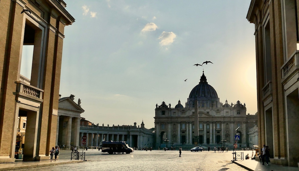 In-depth Private or Shared Guided Tour of St. Peter's Basilica & Square