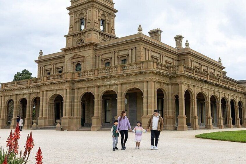 Werribee Zoo & Werribee Mansion Tour