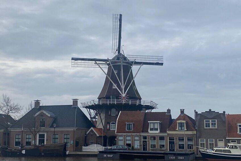 Meppel City Walking Tour with Escape Game