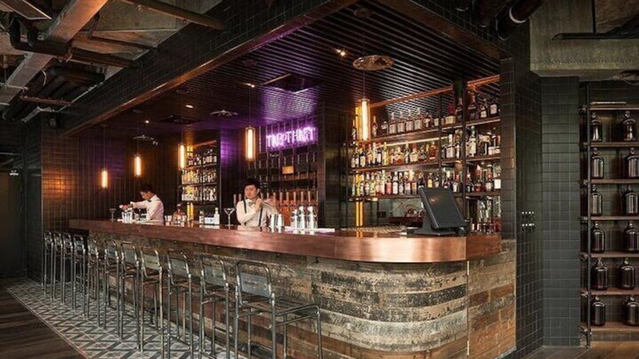 Shanghai bar hopping tour in the former French concession