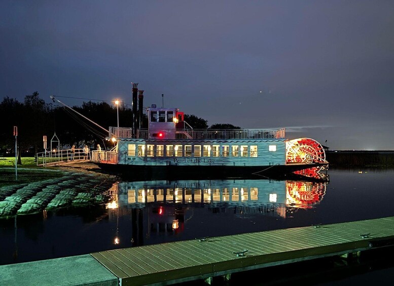 Picture 1 for Activity St Cloud: Holiday Nights Riverboat Ride