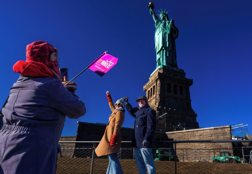 New York City: Statue of Liberty & Ellis Island Fully Guided Tour