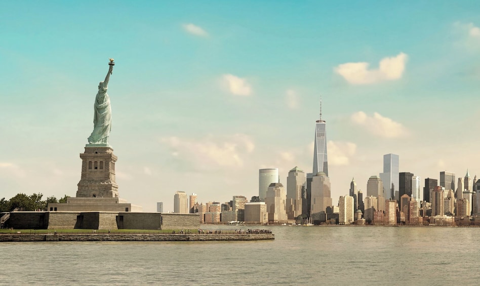New York City: Statue of Liberty & Ellis Island Fully Guided Tour