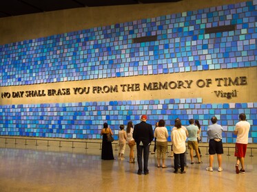 9/11 Memorial & Ground Zero Tour with Museum Admission