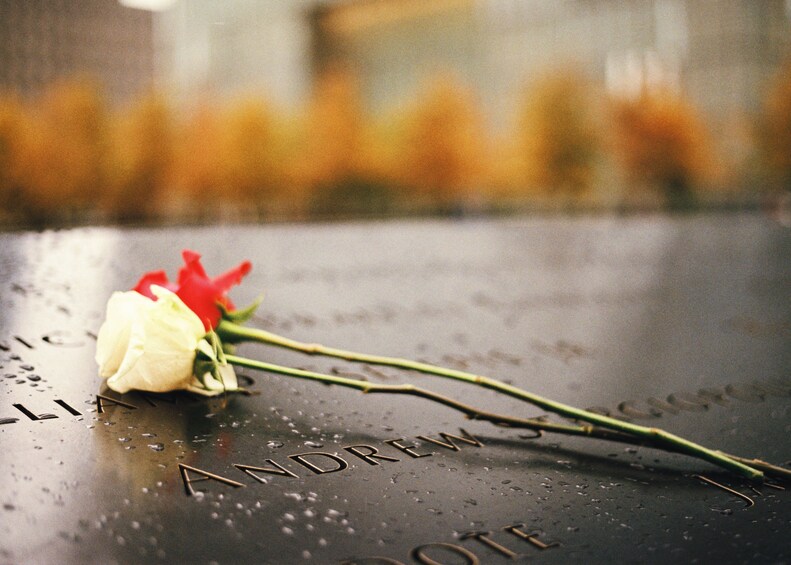 New York City: 9/11 Memorial & Ground Zero Tour with Museum Admission