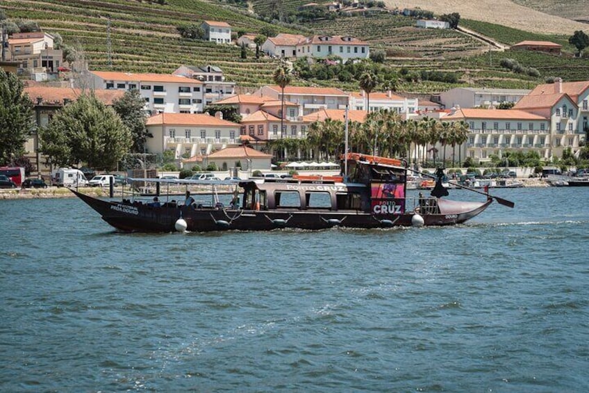 Douro Valley: 2h Rabelo Boat Tour with Wine Tasting & Audio Guide