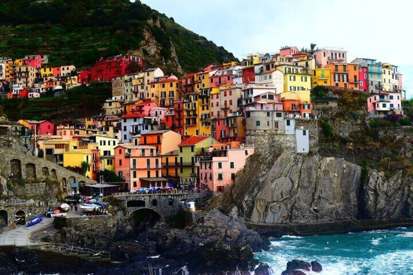 Cinque Terre full day tour with official tour guide