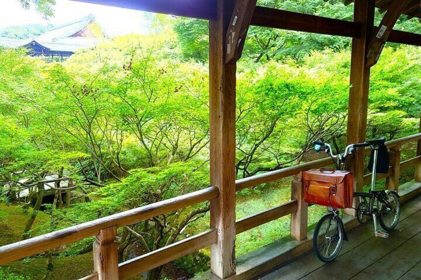 Gaun Bridge, one of the three famous bridges of Tofukuji Temple.