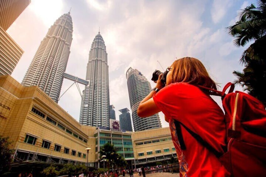 Private Kuala Lumpur City with Petronas Twin Tower From Singapore