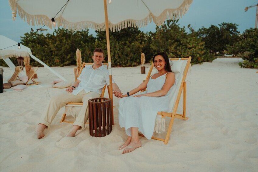 Aruba Beach Romantic Sunset Photoshoot & Picnic in Luxury Cabana