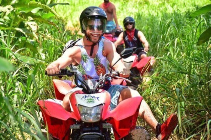 哈科海灘的全地形車和瀑布速降冒險
