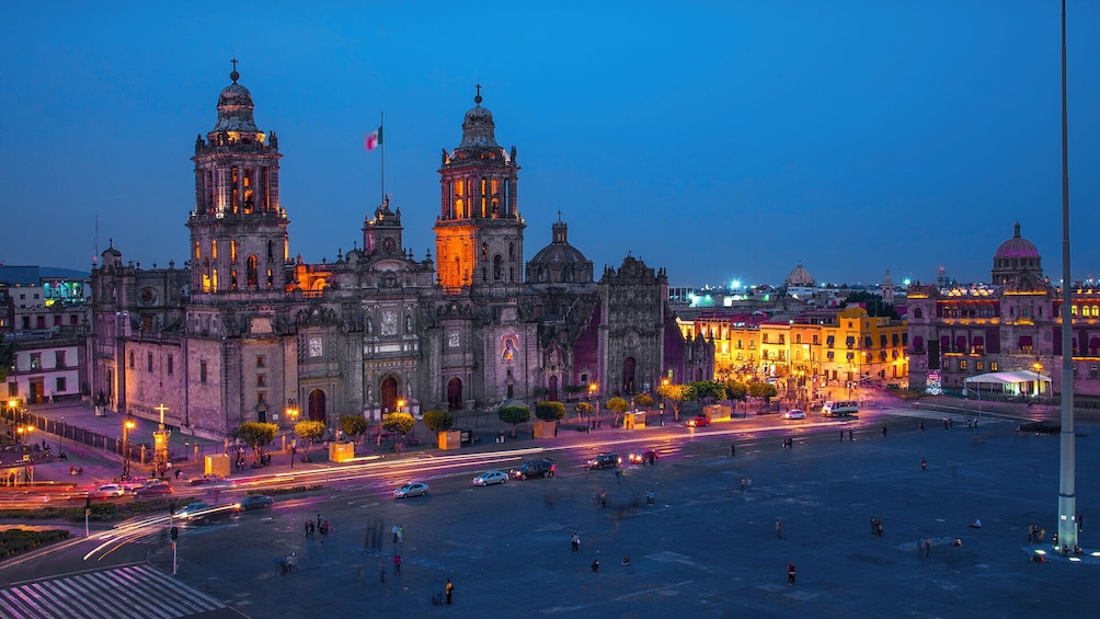 Mexico City at Night Bus Tour