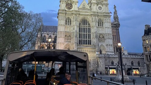 Taylor Swift Inspired Singalong London By Night Bus Tour