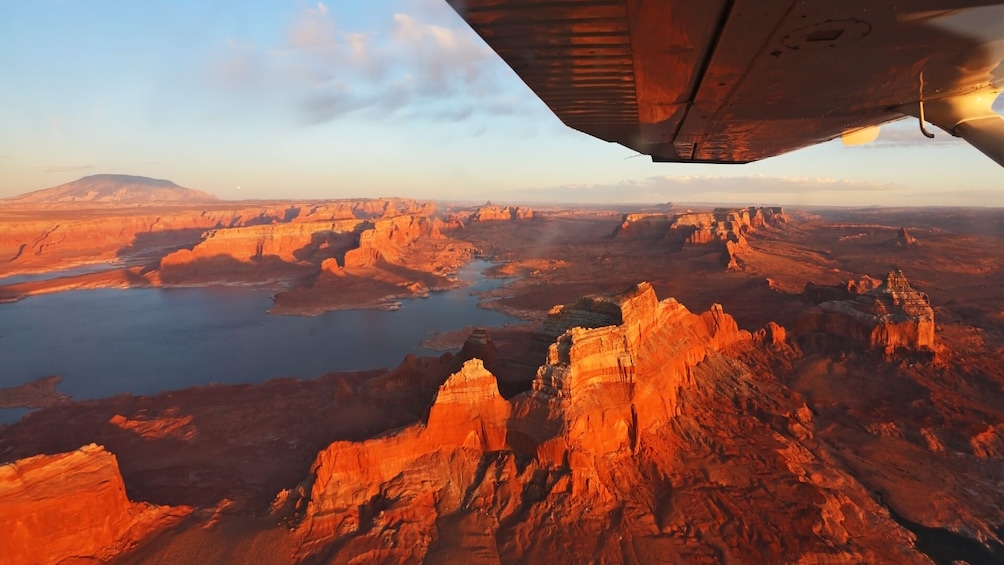 Antelope Canyon & Horseshoe Bend Expedition from Las Vegas